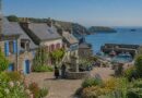 découvrez pourquoi ce village typique du finistère sud est une destination incontournable en bretagne, entre charme authentique, paysages côtiers et riche patrimoine culturel.